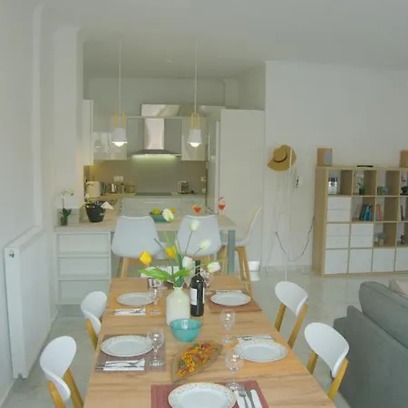 New Big Modern Center * Chania (Crete)